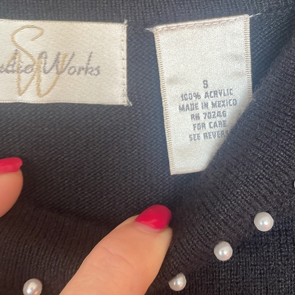 Vintage sweater with bow detail - Picture 3 of 3